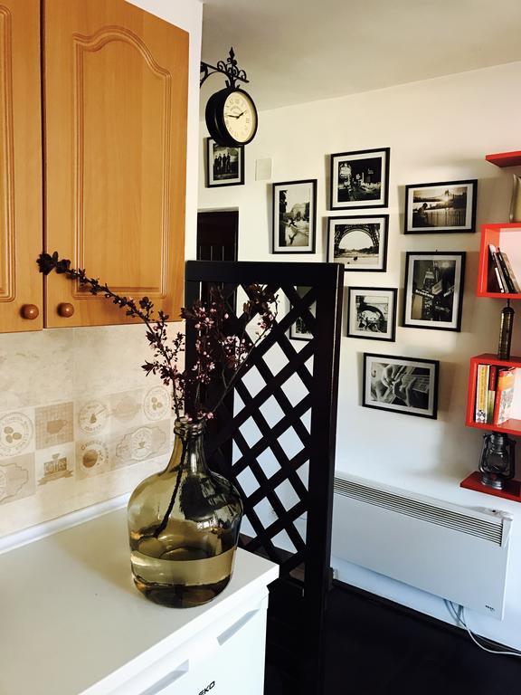 Apartment The Royal Square Цетине Екстериор снимка