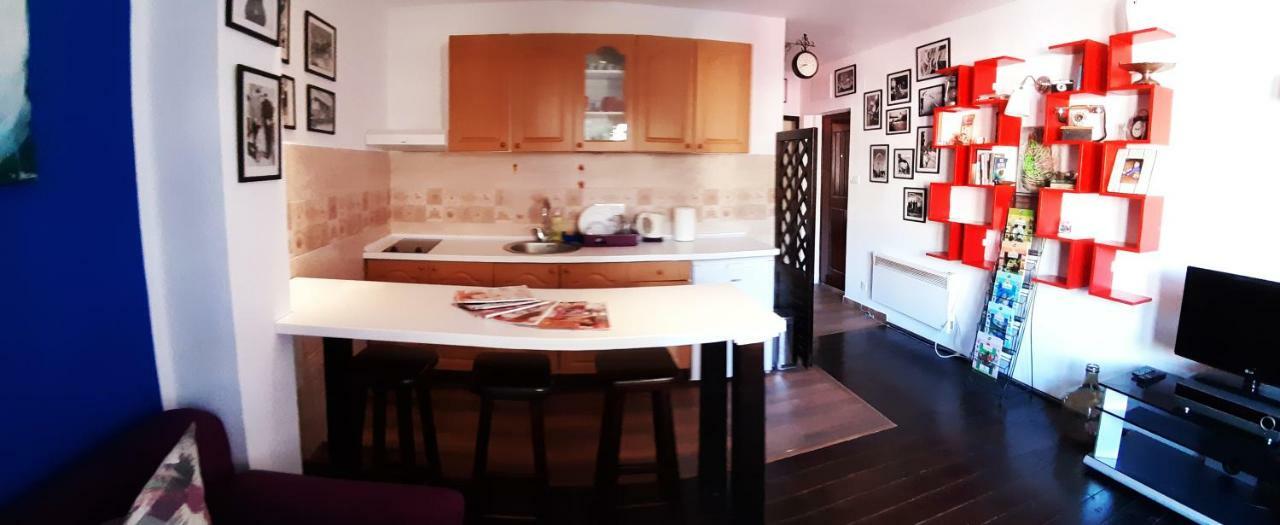 Apartment The Royal Square Цетине Екстериор снимка